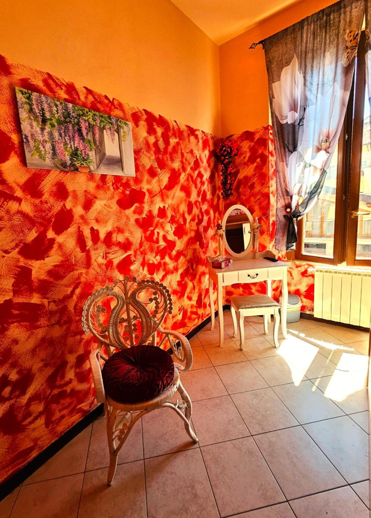 Albavilla La Corte Dei Fiori الغرفة الصورة